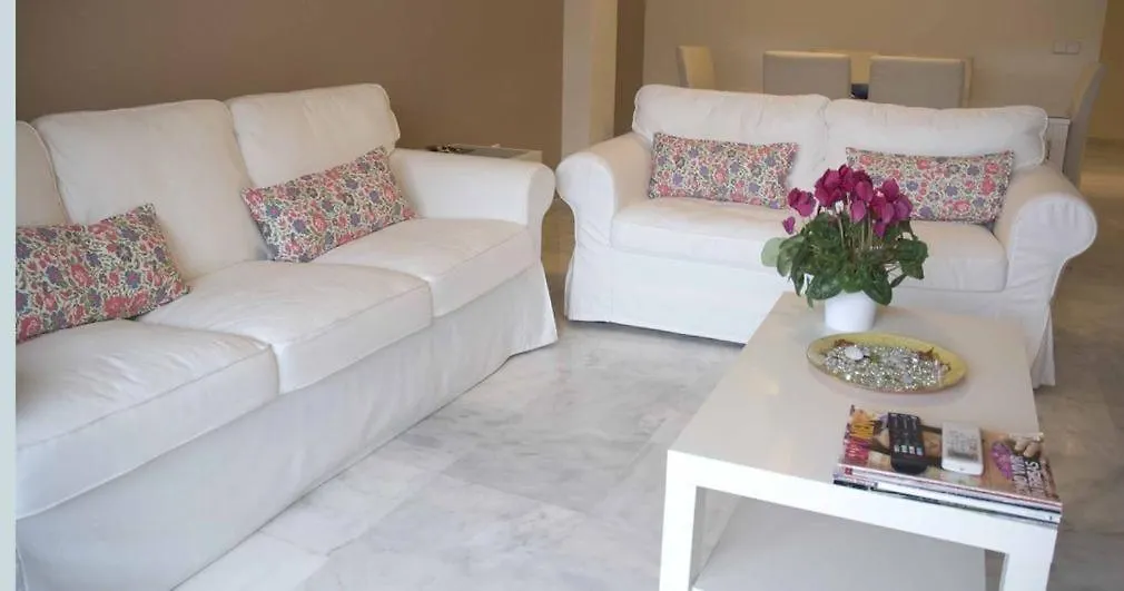Luz Blanca-Wifi-Beach-Parking Malaga Apartment